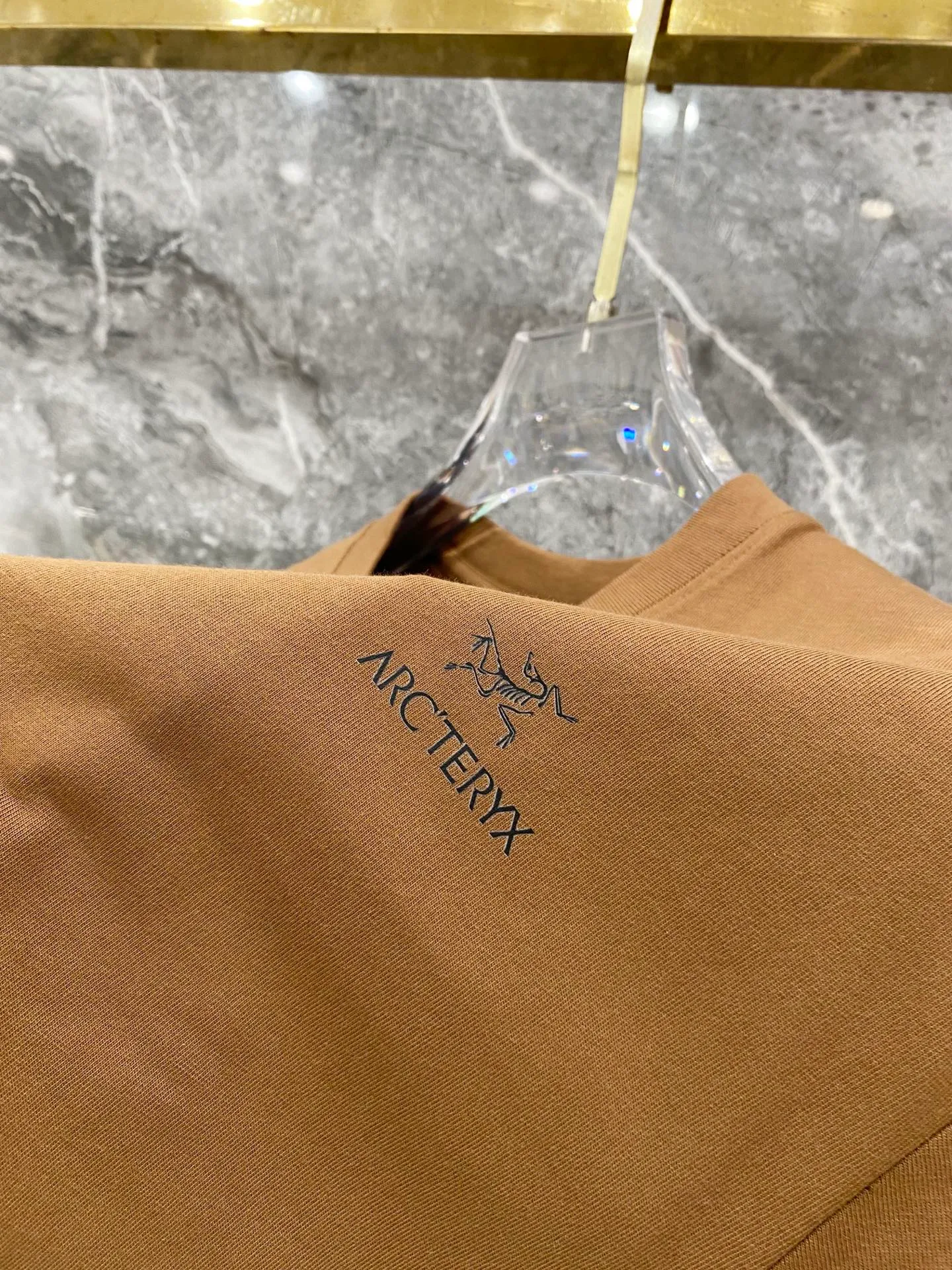 （ ）Classic logo ， Quality Original ， ， ， Premium 。 ！ Sizes: M-3XL : g